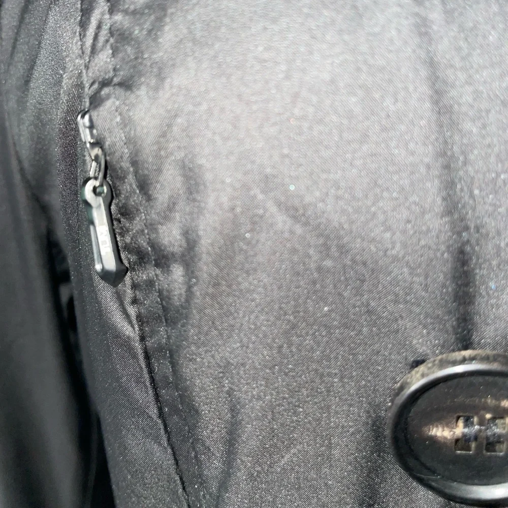 #29🎊Live 3/10/23 @7:30pm cst🖤Great Used Condition M Tumi Trench coat. - Picture 10 of 16
